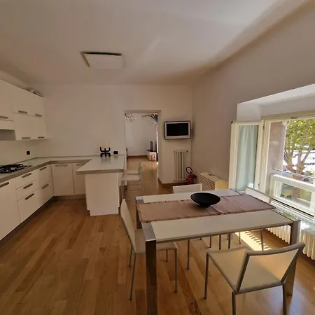 Elegante Im Zentrum In Der Naehe Des Meeres By Interhome * Senigália